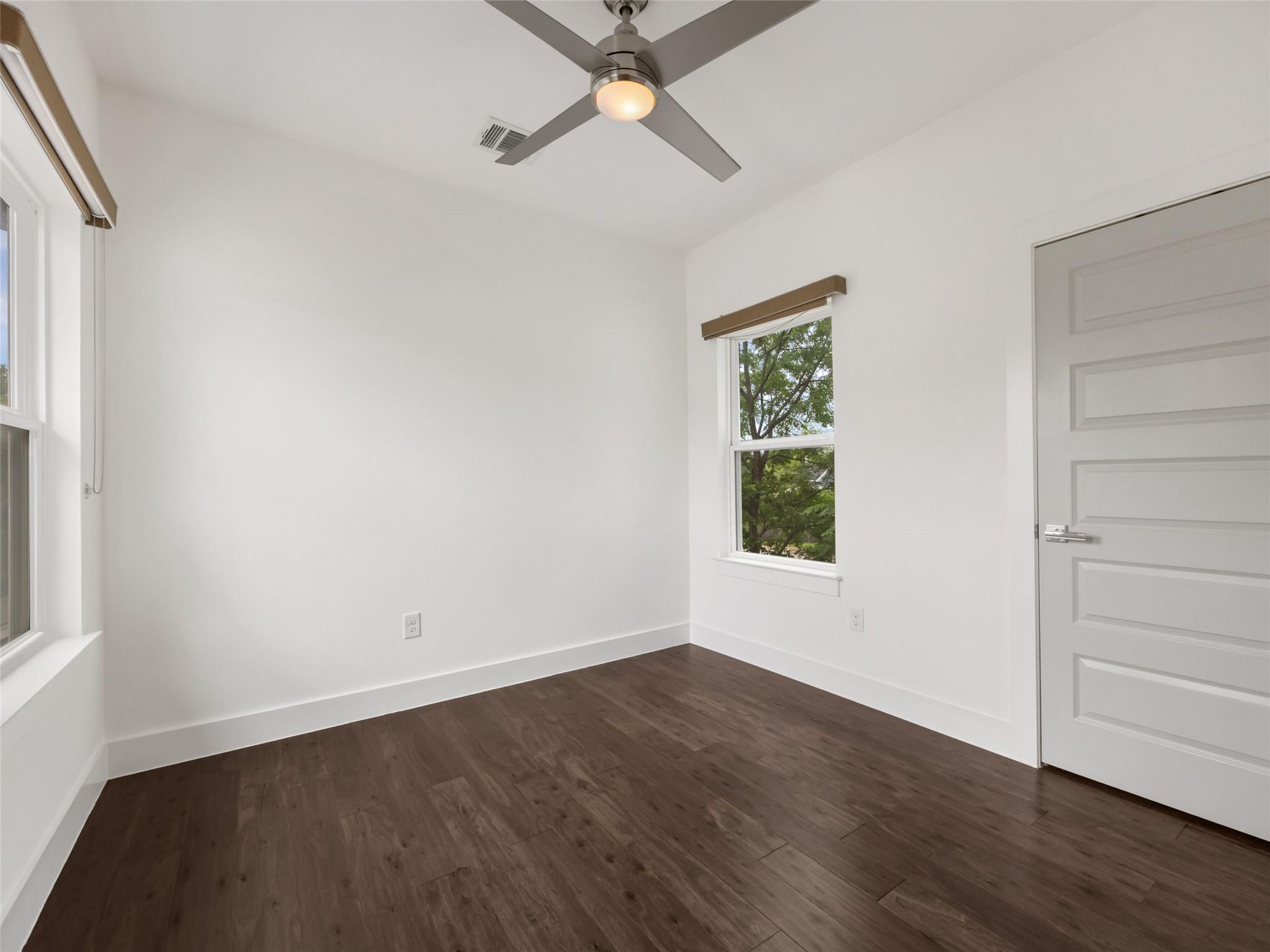 513 W Croslin St # B, Austin, TX 78752