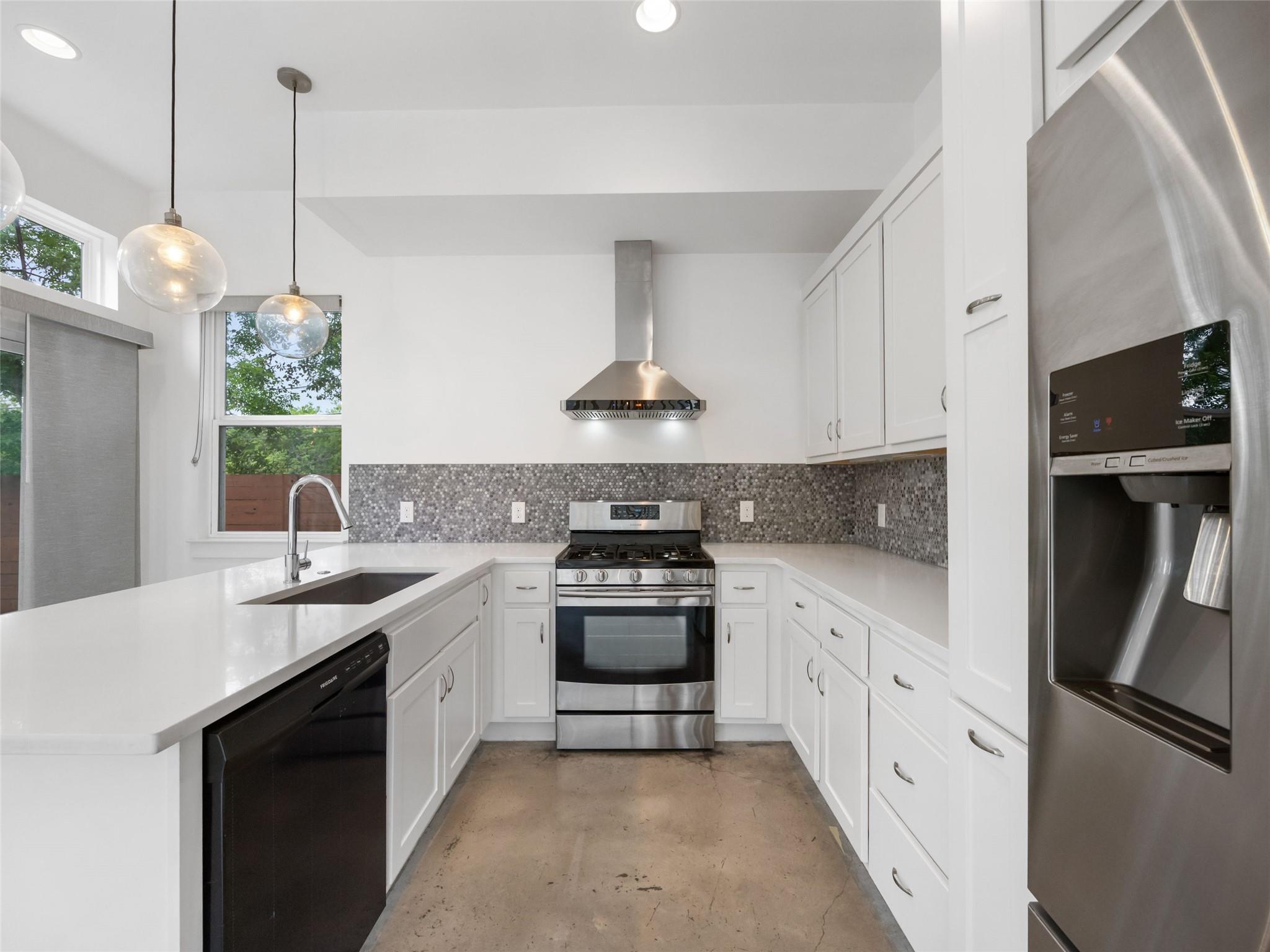 513 W Croslin St # B, Austin, TX 78752
