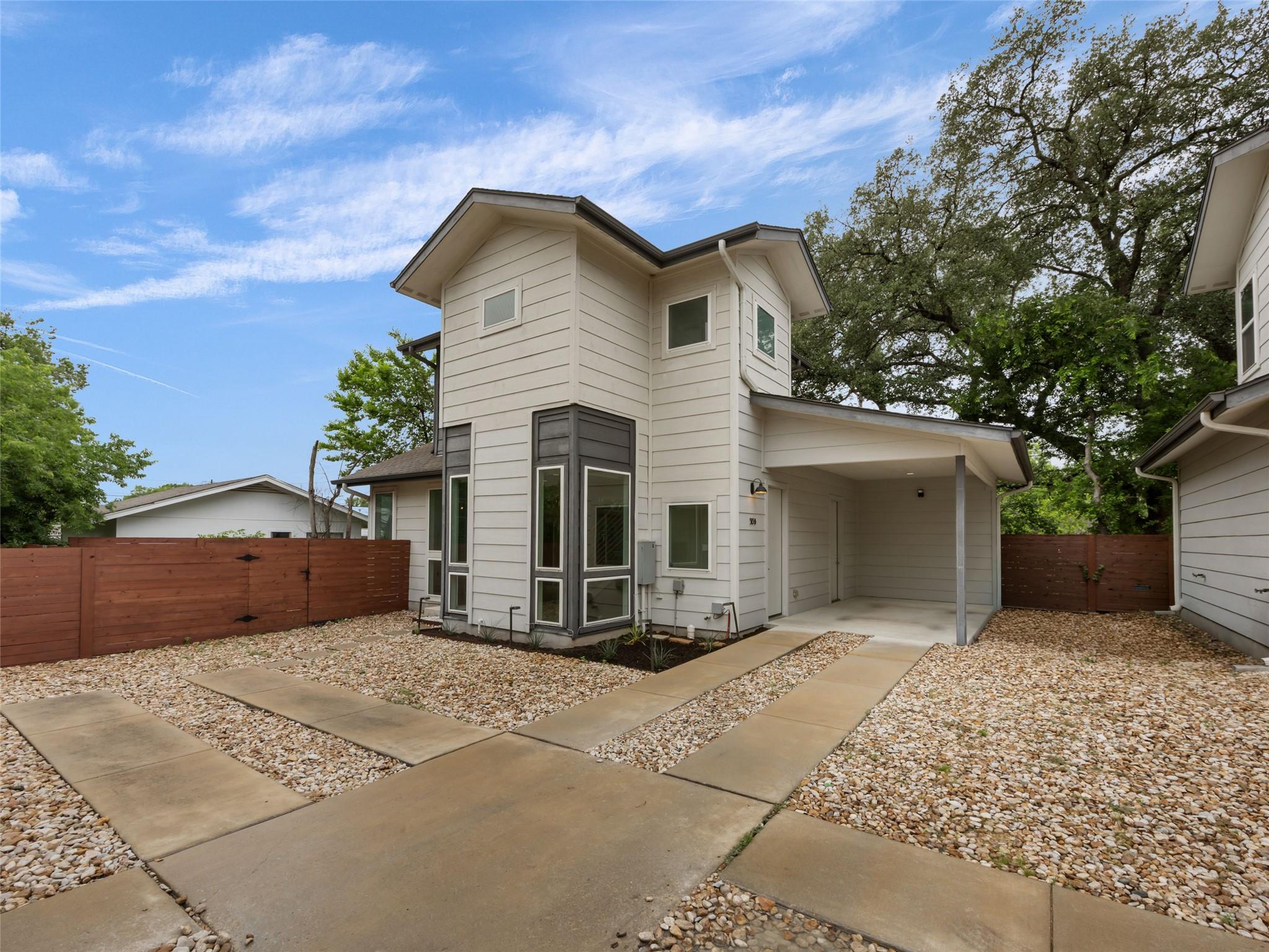 513 W Croslin St # B, Austin, TX 78752