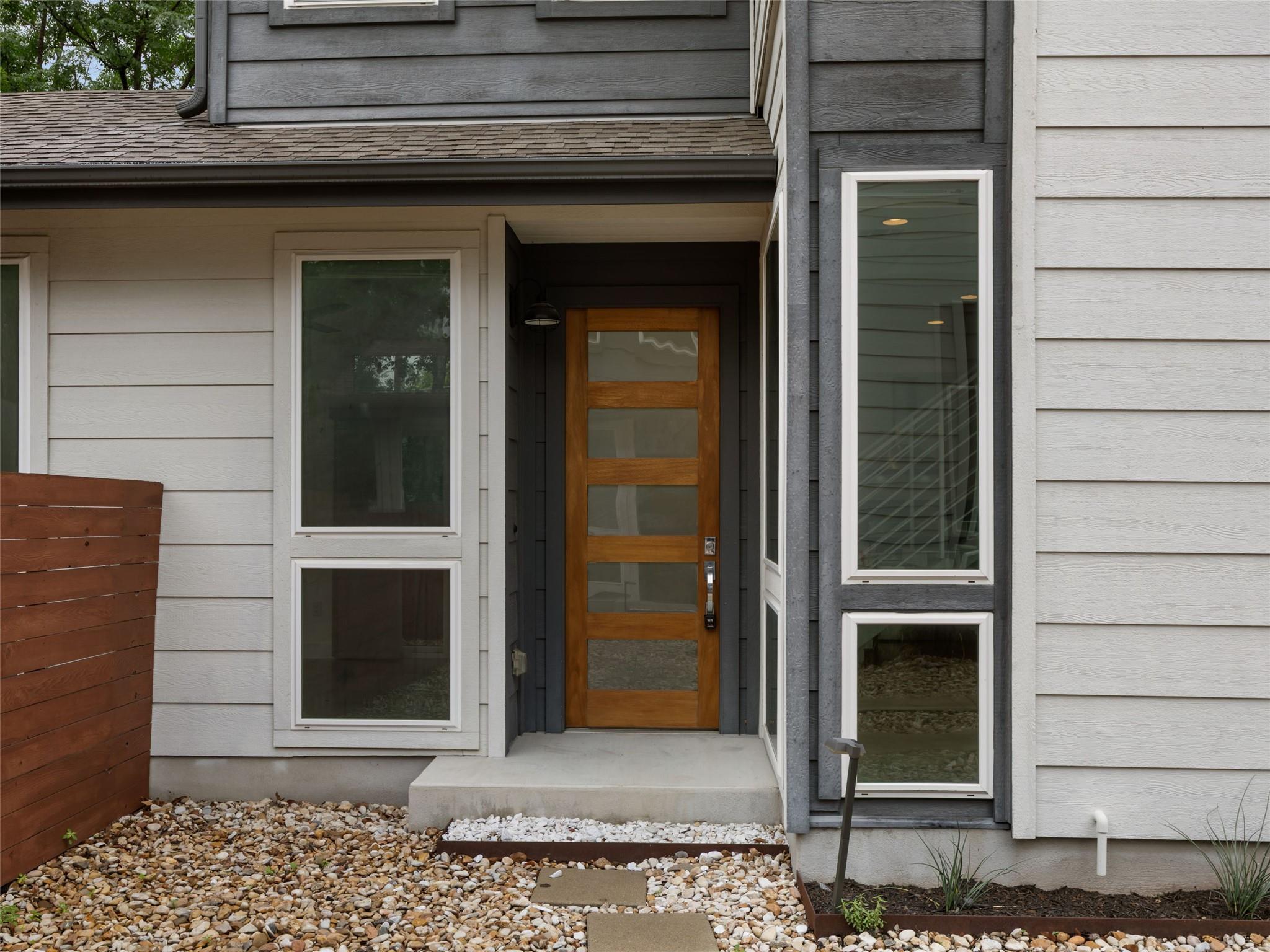 513 W Croslin St # B, Austin, TX 78752