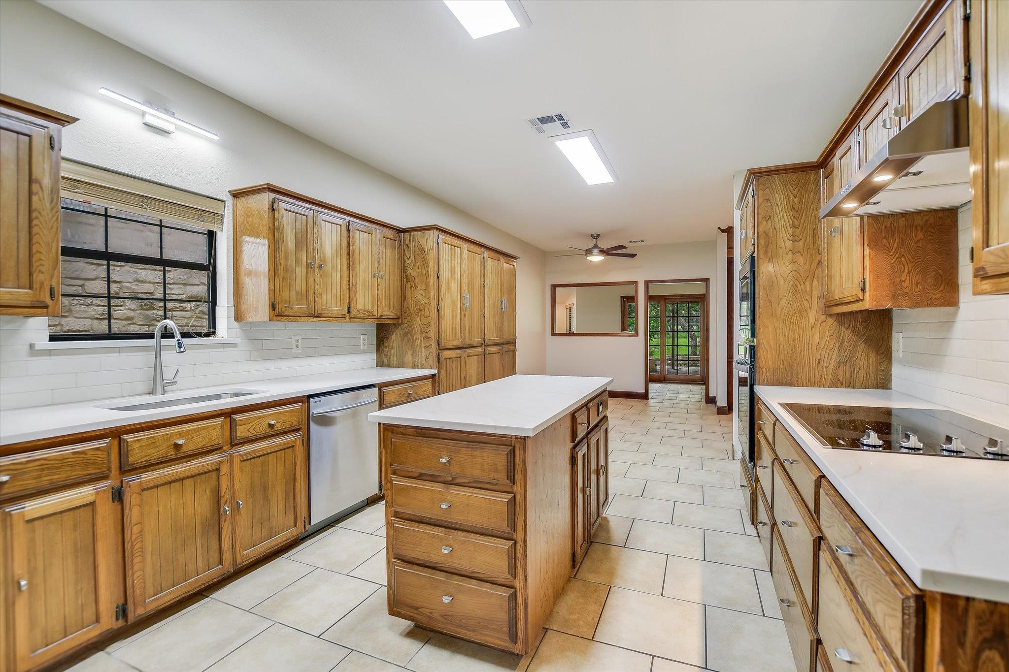 328 Fawnridge St, Georgetown, TX 78628