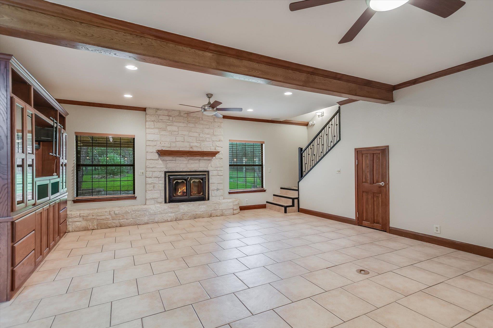 328 Fawnridge St, Georgetown, TX 78628