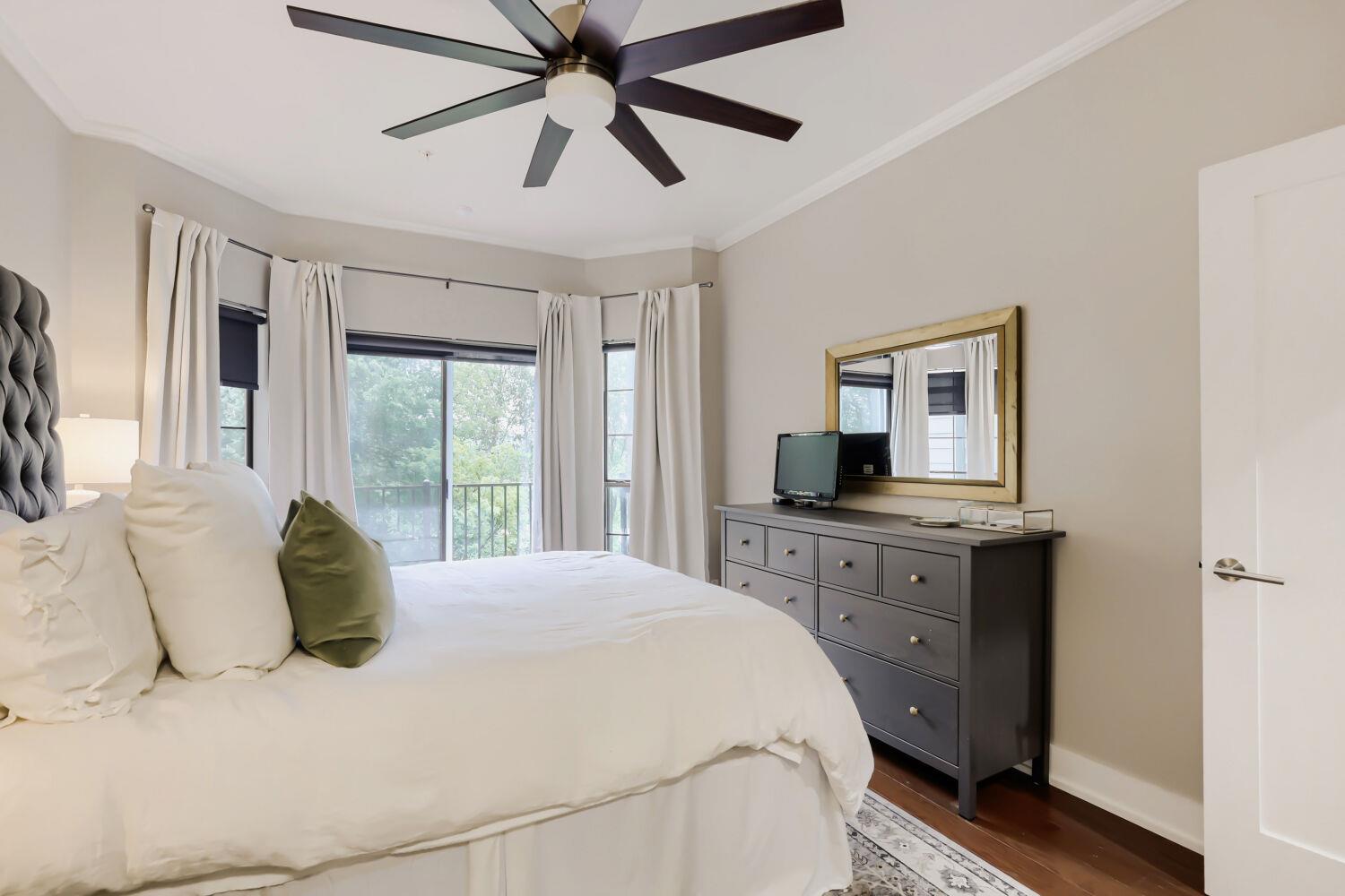 1741 Spyglass Dr # 1-223, Austin, TX 78746