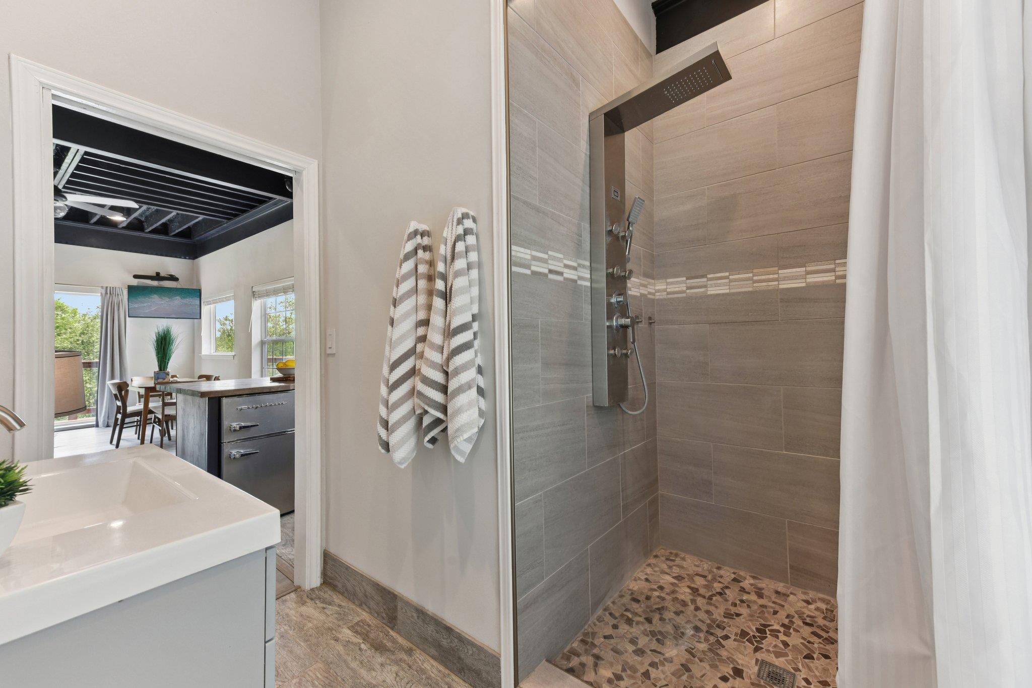 471 Turkey Dr, Dripping Springs, TX 78620