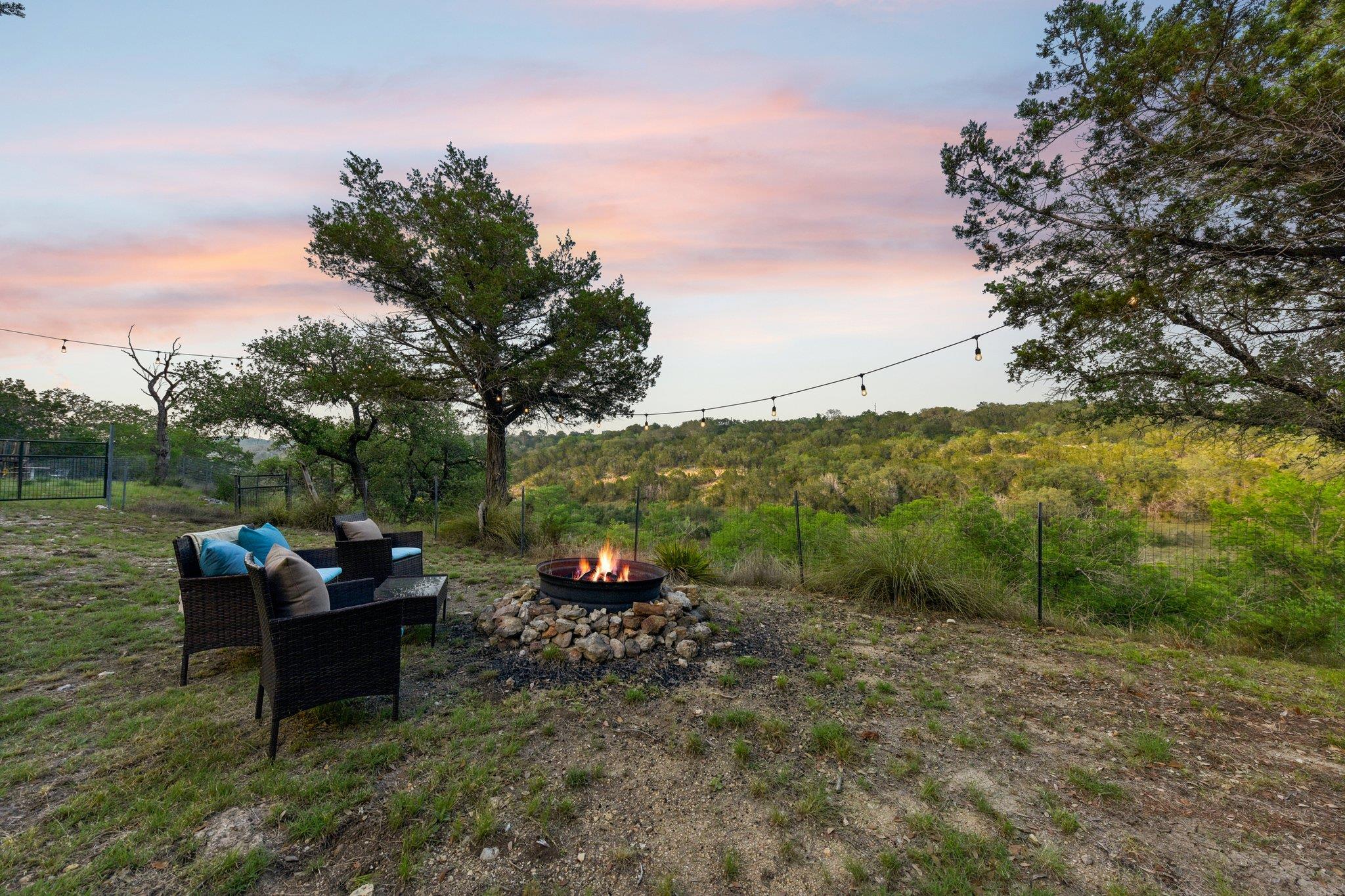 471 Turkey Dr, Dripping Springs, TX 78620