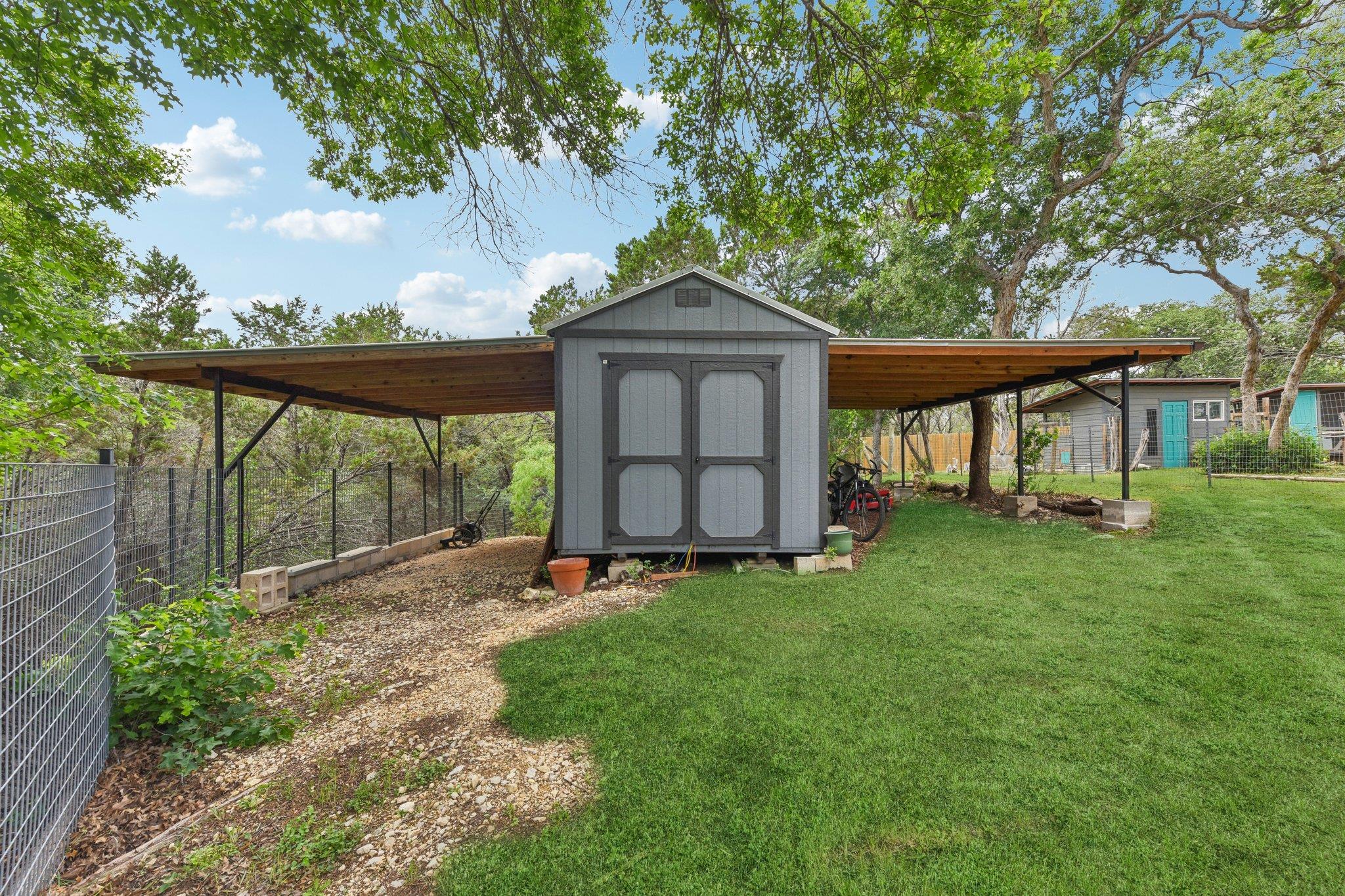 471 Turkey Dr, Dripping Springs, TX 78620