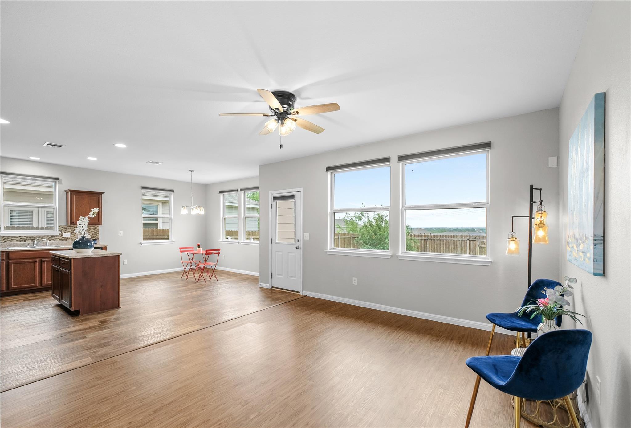139 Corvid Dr, Buda, TX 78610