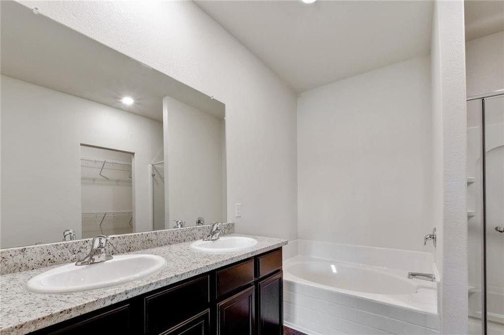 317 Hyacinth Way, Jarrell, TX 76537