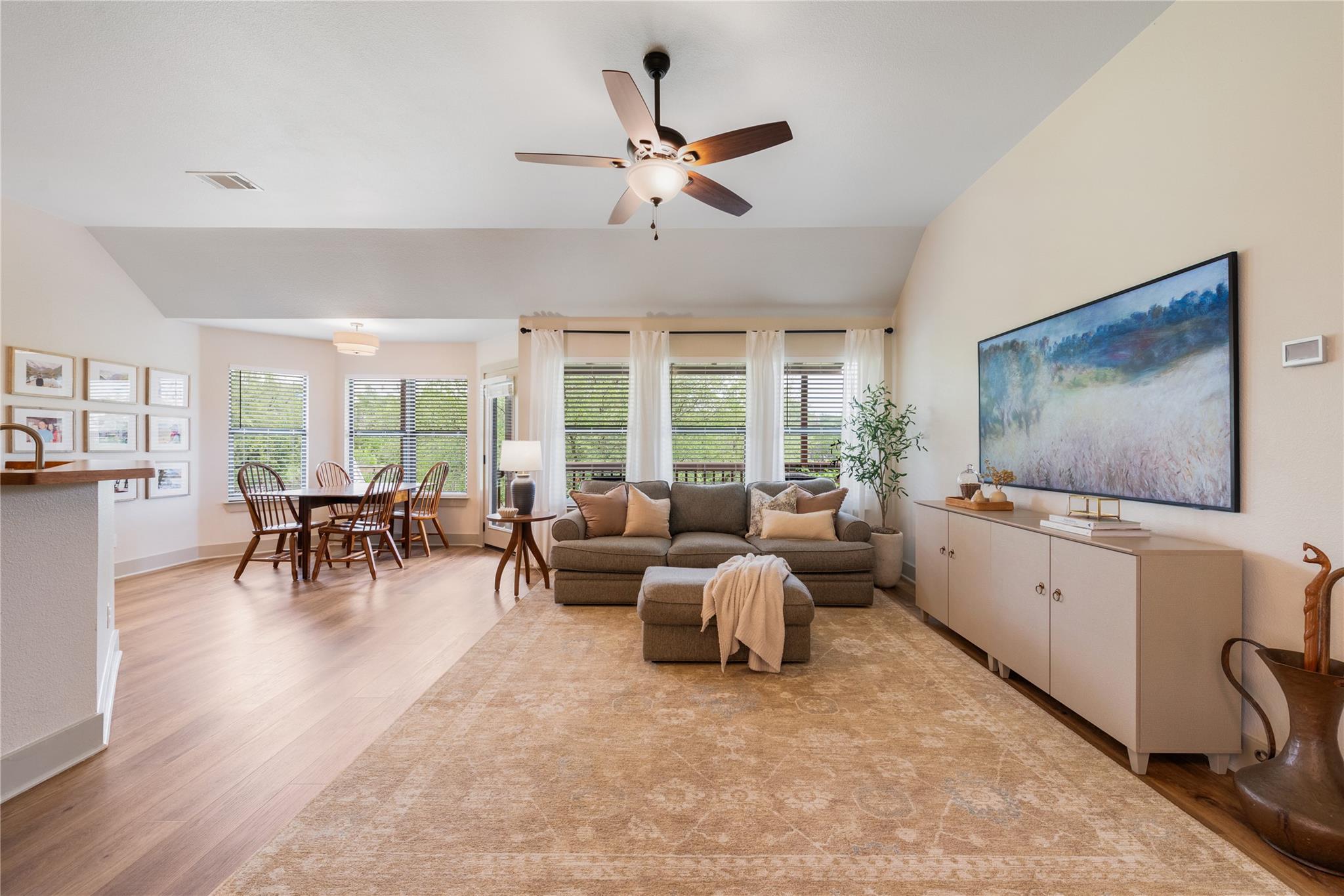 10102 Twin Lake Loop, Dripping Springs, TX 78620