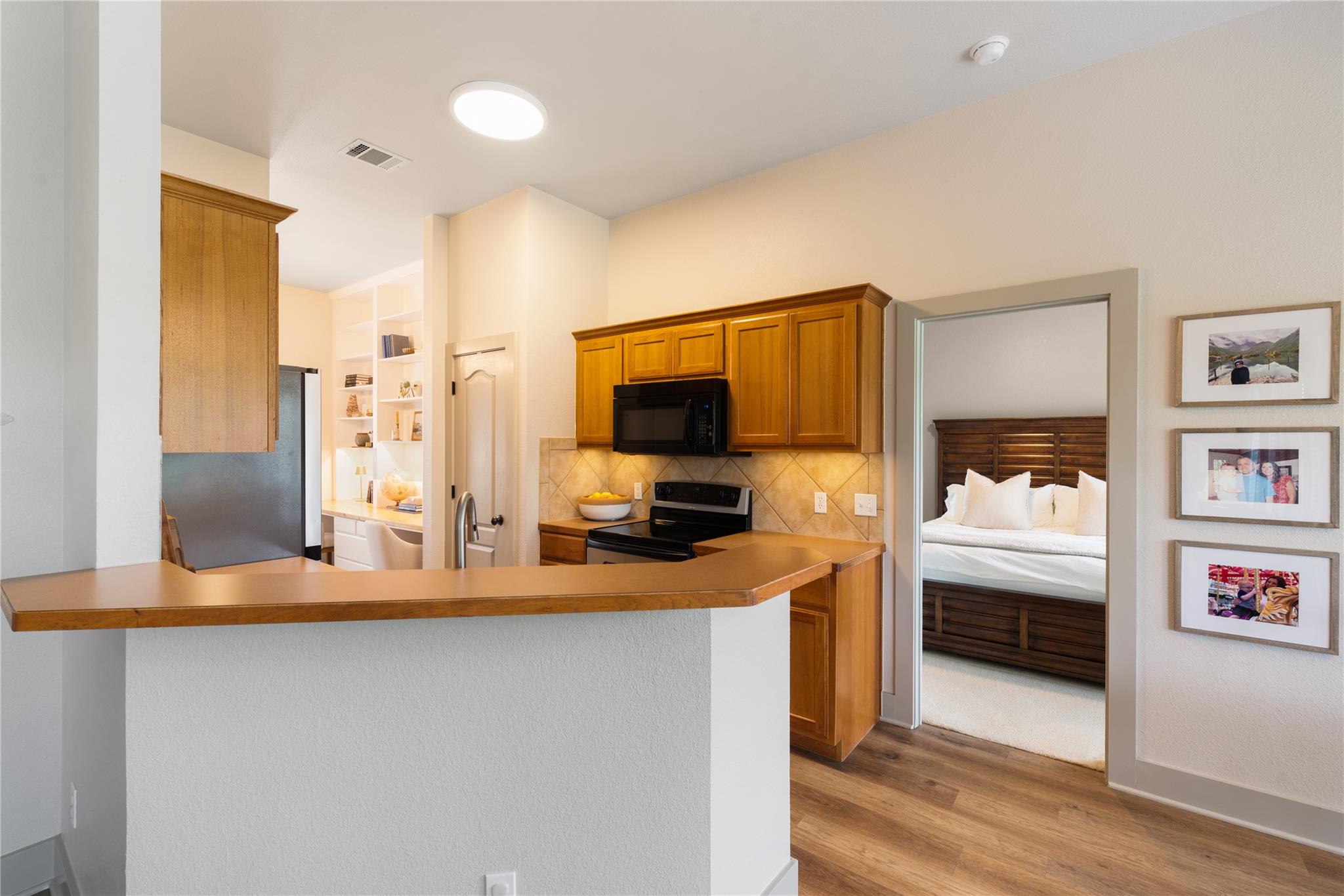 10102 Twin Lake Loop, Dripping Springs, TX 78620