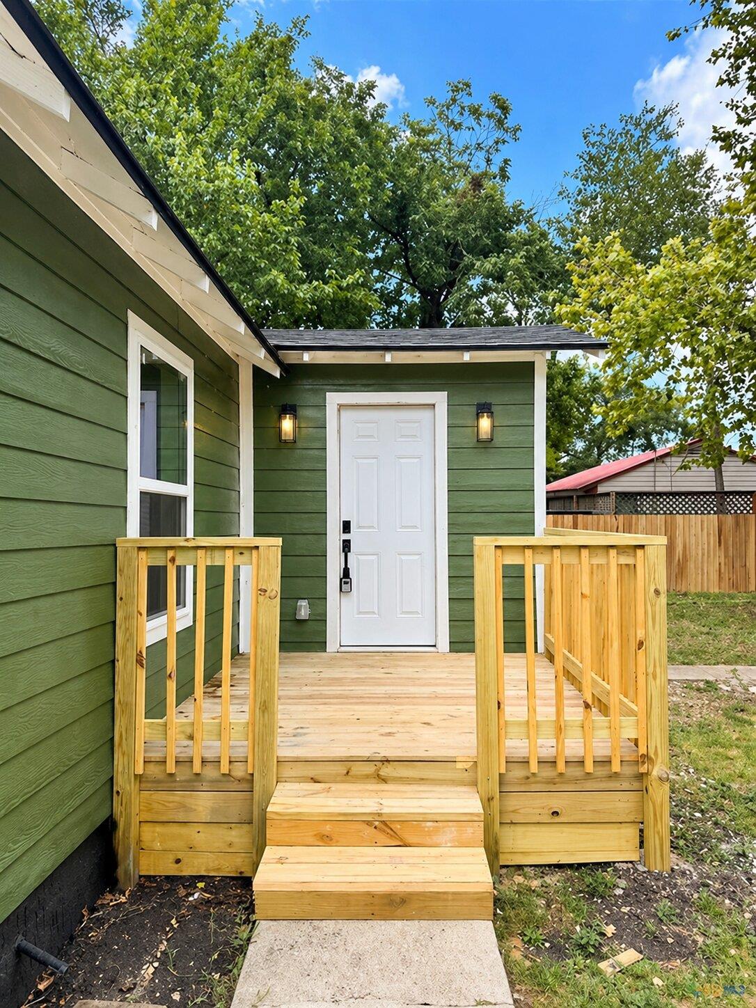 223 NW Front St, Bartlett, TX 76511