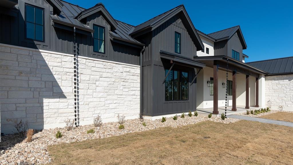 15700 Grumbles Ln NW, Bee Cave, TX 78738