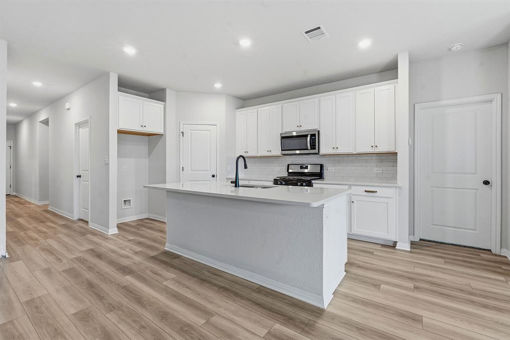 2807 Rustic Hills Dr, Round Rock, TX 78665