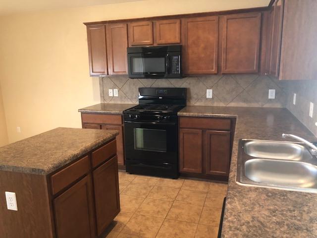 228 Pigeonberry Pass, Buda, TX 78610