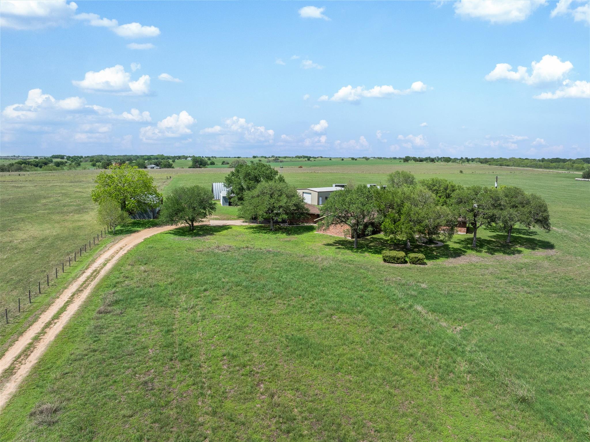 1931 Bruno Rd, Schulenburg, TX 78956