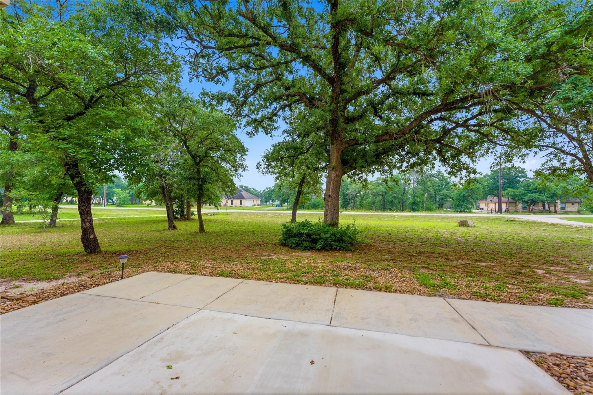 205 Sendera Xing, La Vernia, TX 78121