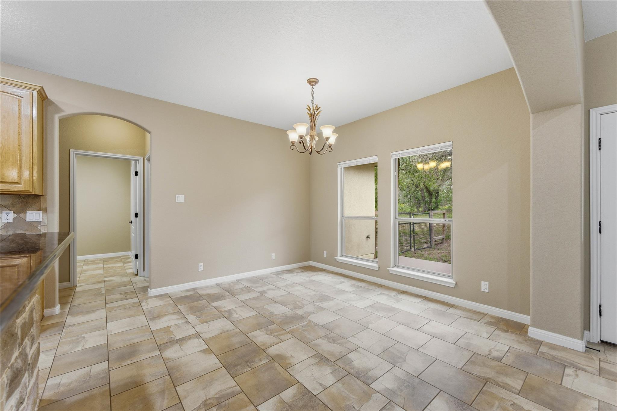 205 Sendera Xing, La Vernia, TX 78121