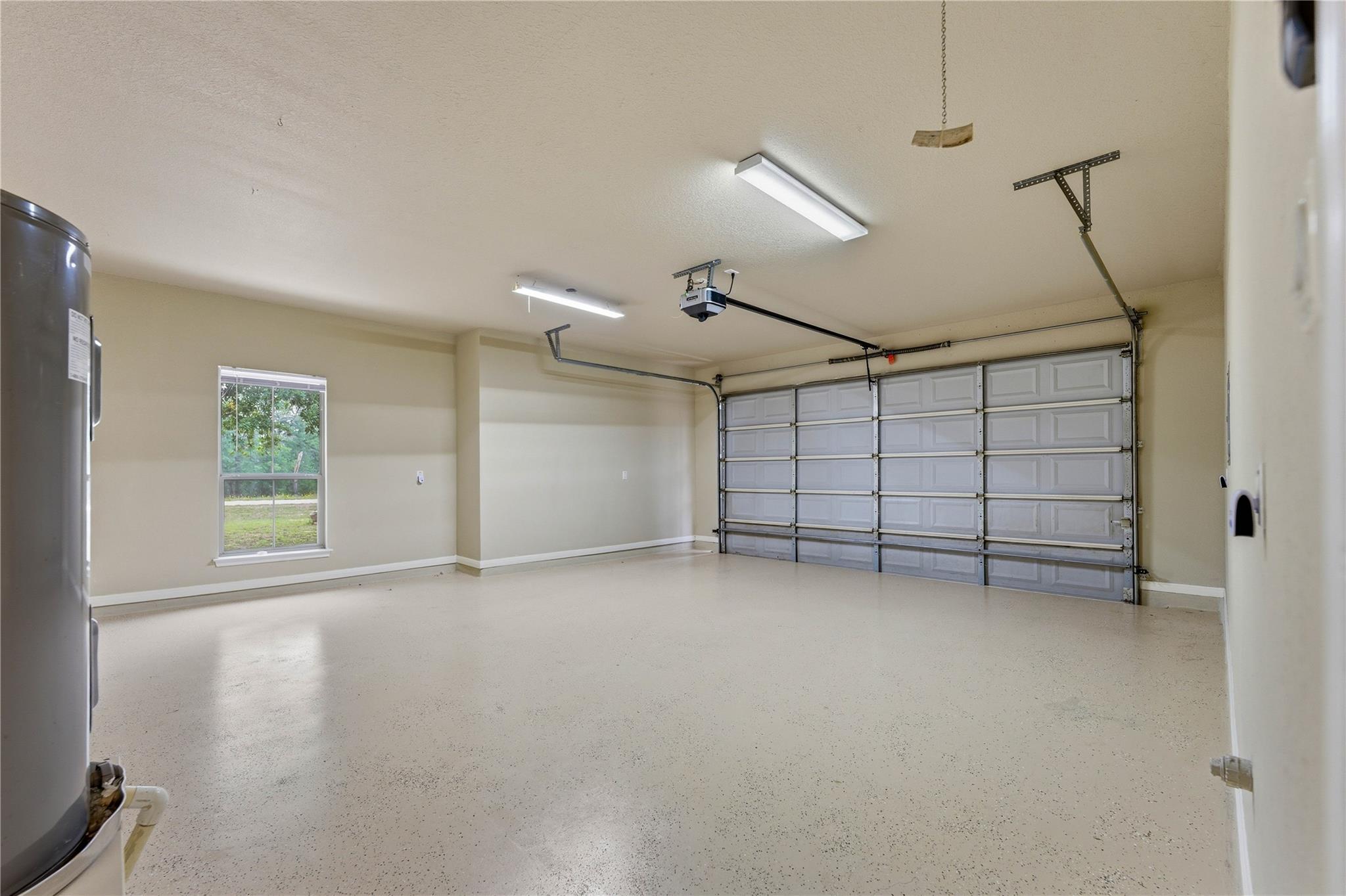 205 Sendera Xing, La Vernia, TX 78121