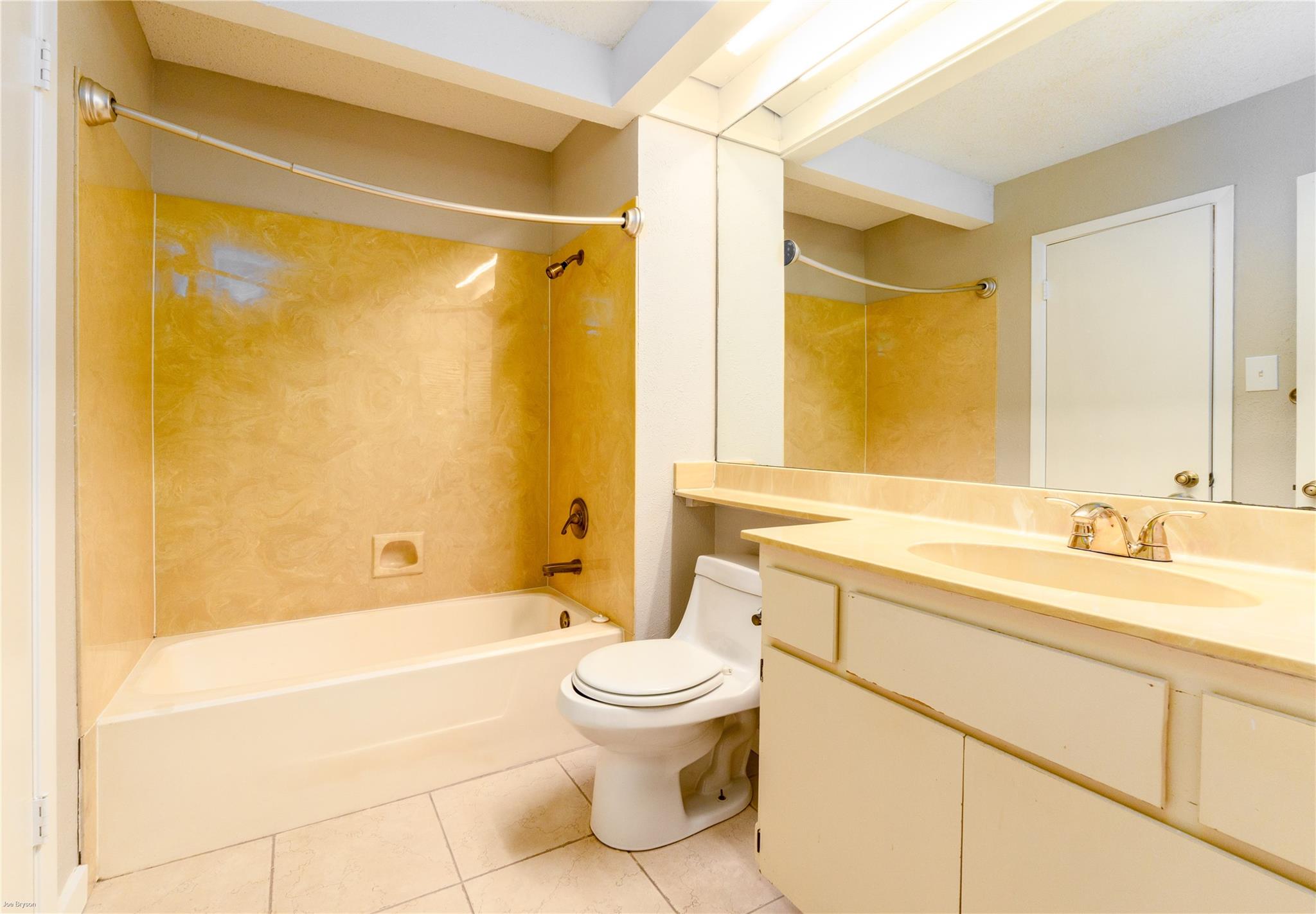 1748 Ohlen Rd # 3, Austin, TX 78757