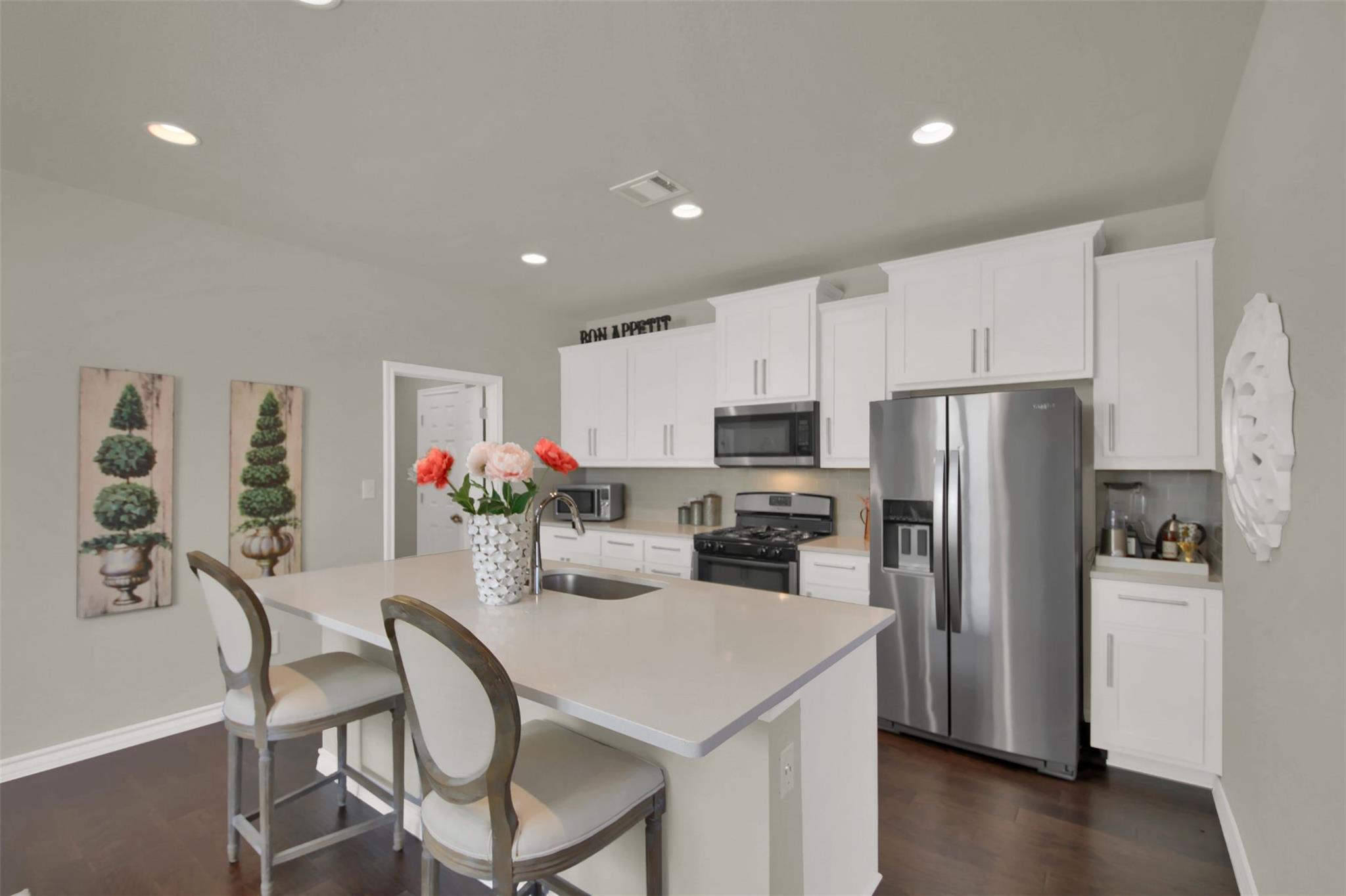 305 Satsuma Dr, Buda, TX 78610