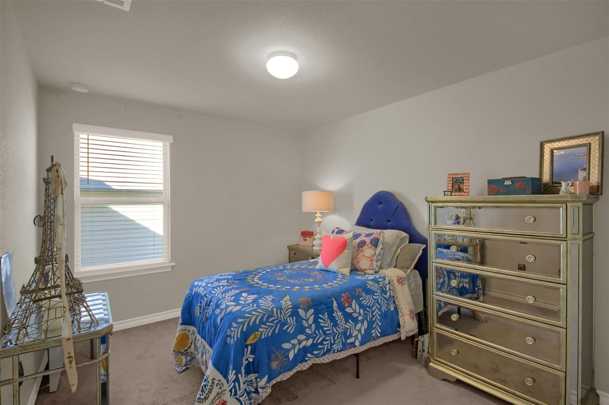 305 Satsuma Dr, Buda, TX 78610