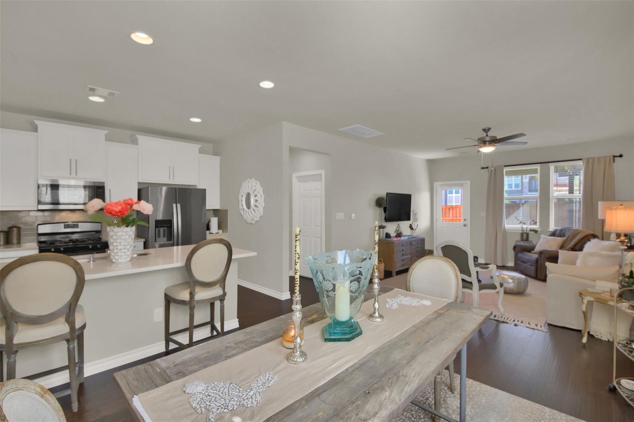 305 Satsuma Dr, Buda, TX 78610