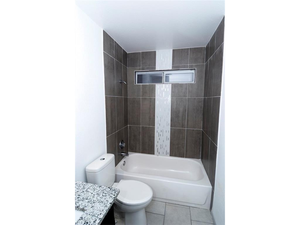 107 Tanglewood Ln, Hutto, TX 78634