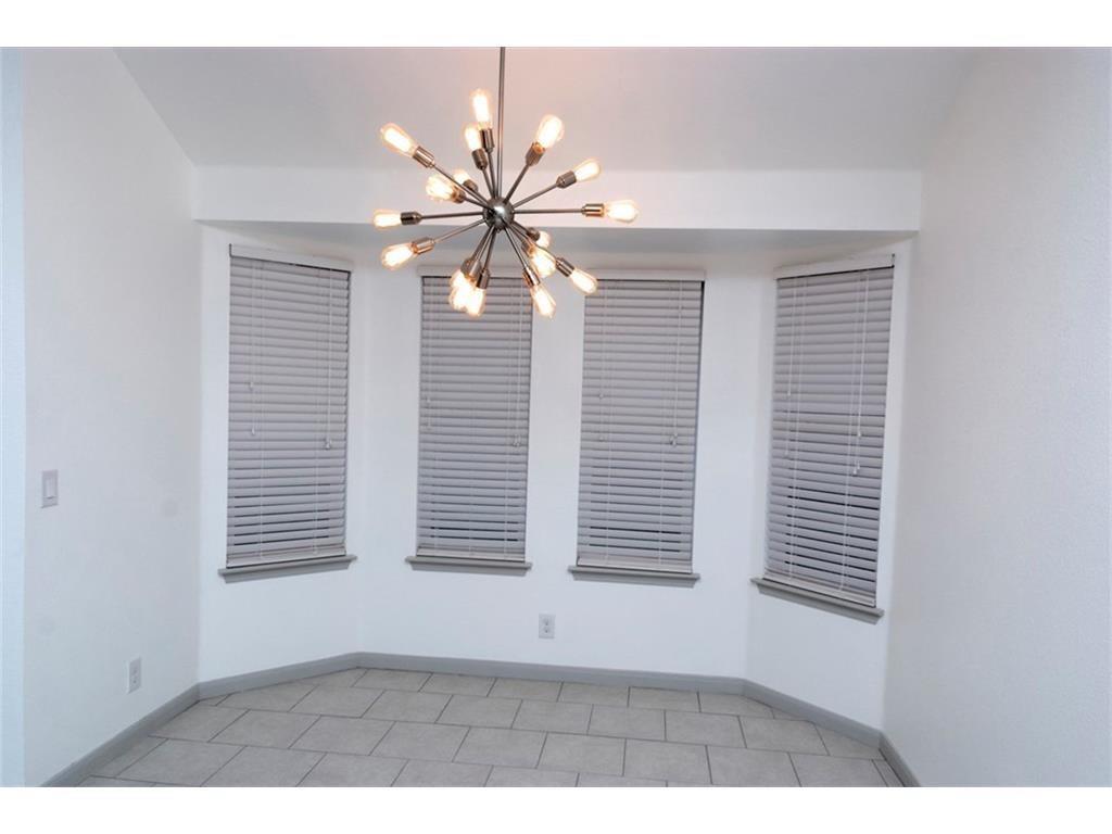 107 Tanglewood Ln, Hutto, TX 78634