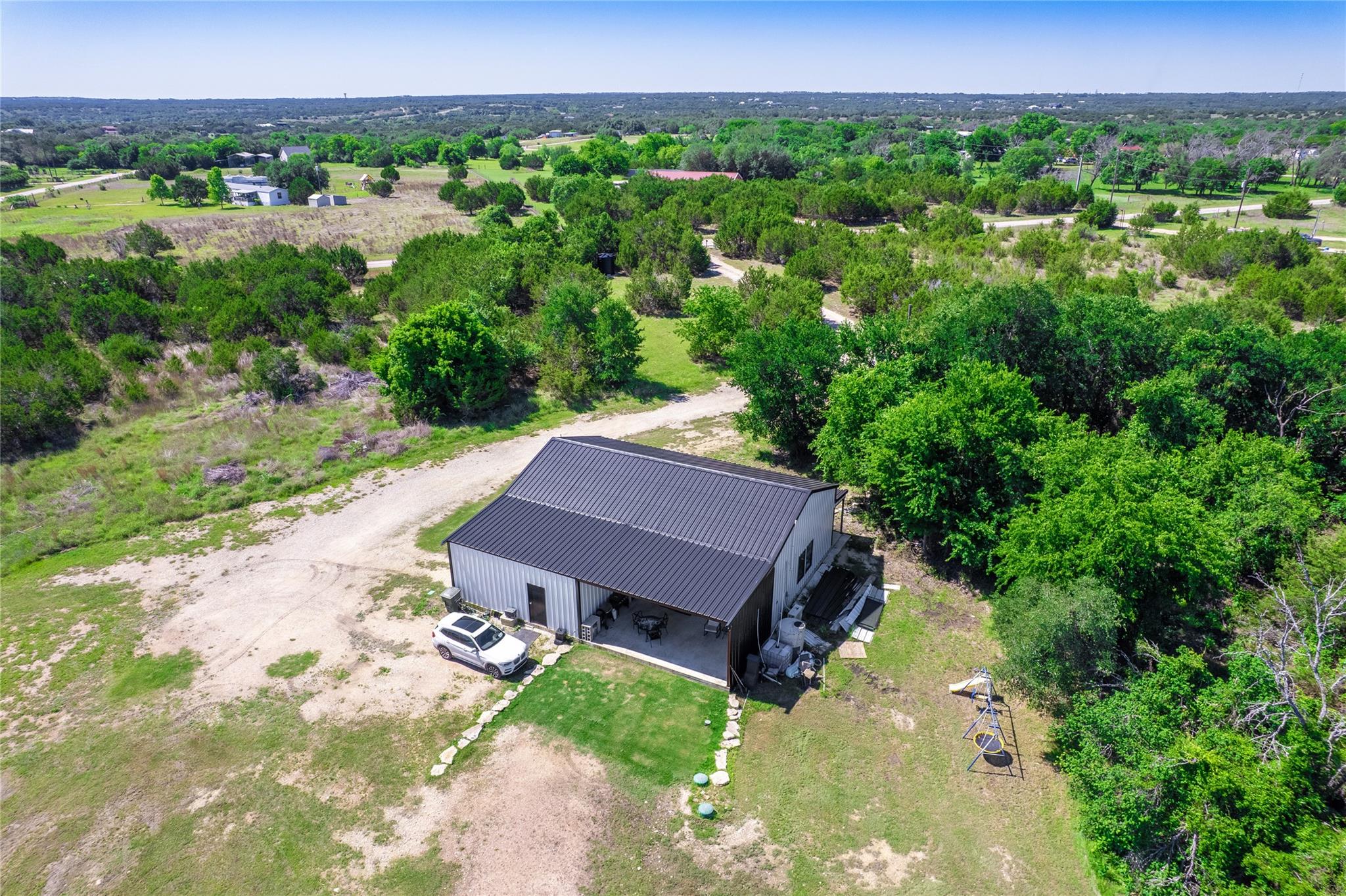 411 Avila Ln, Briggs, TX 78608