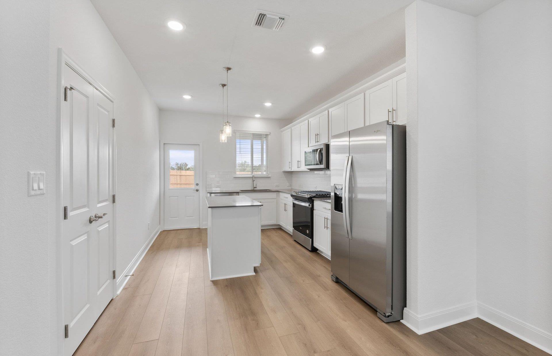 108 Blackfoot Daisy Path, San Marcos, TX 78666