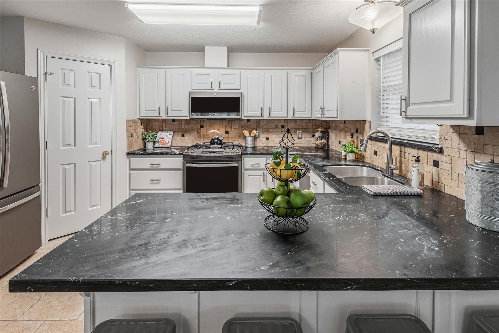 1414 Kernstown Ln, College Station, TX 77845