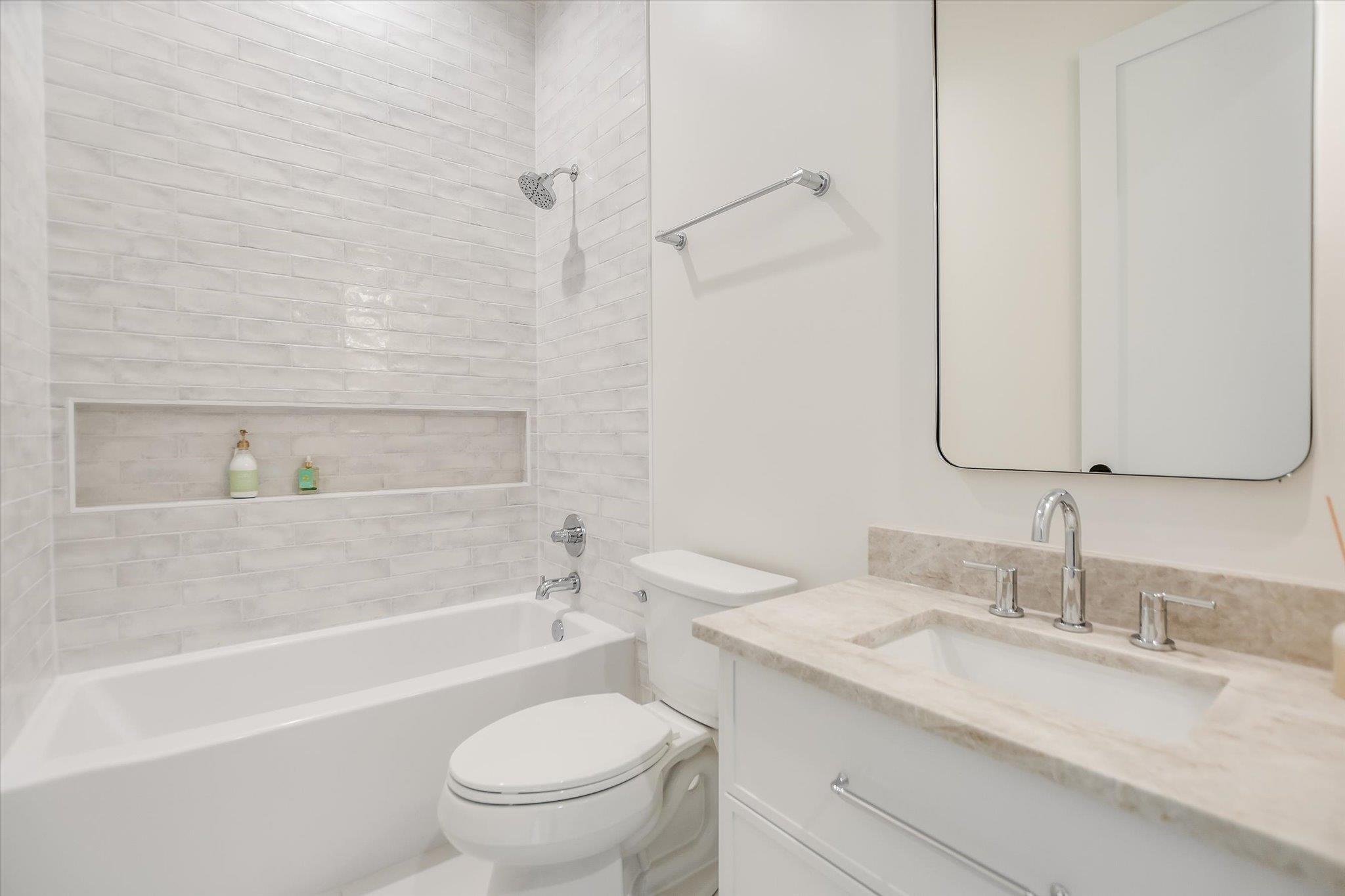 505 Nugget Circle, Horseshoe Bay, TX 78657