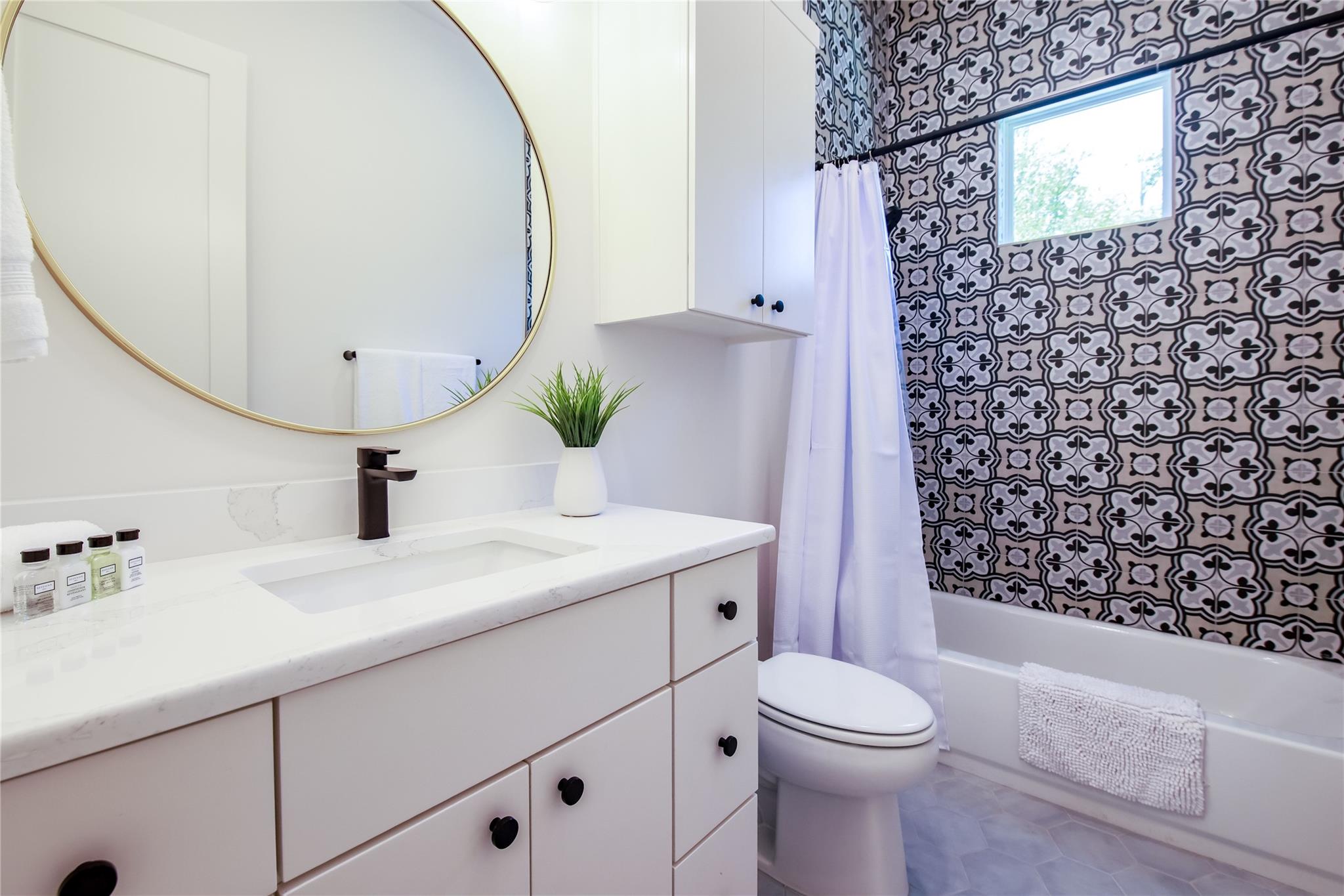 10206 Aqua Azul Ct, Austin, TX 78733