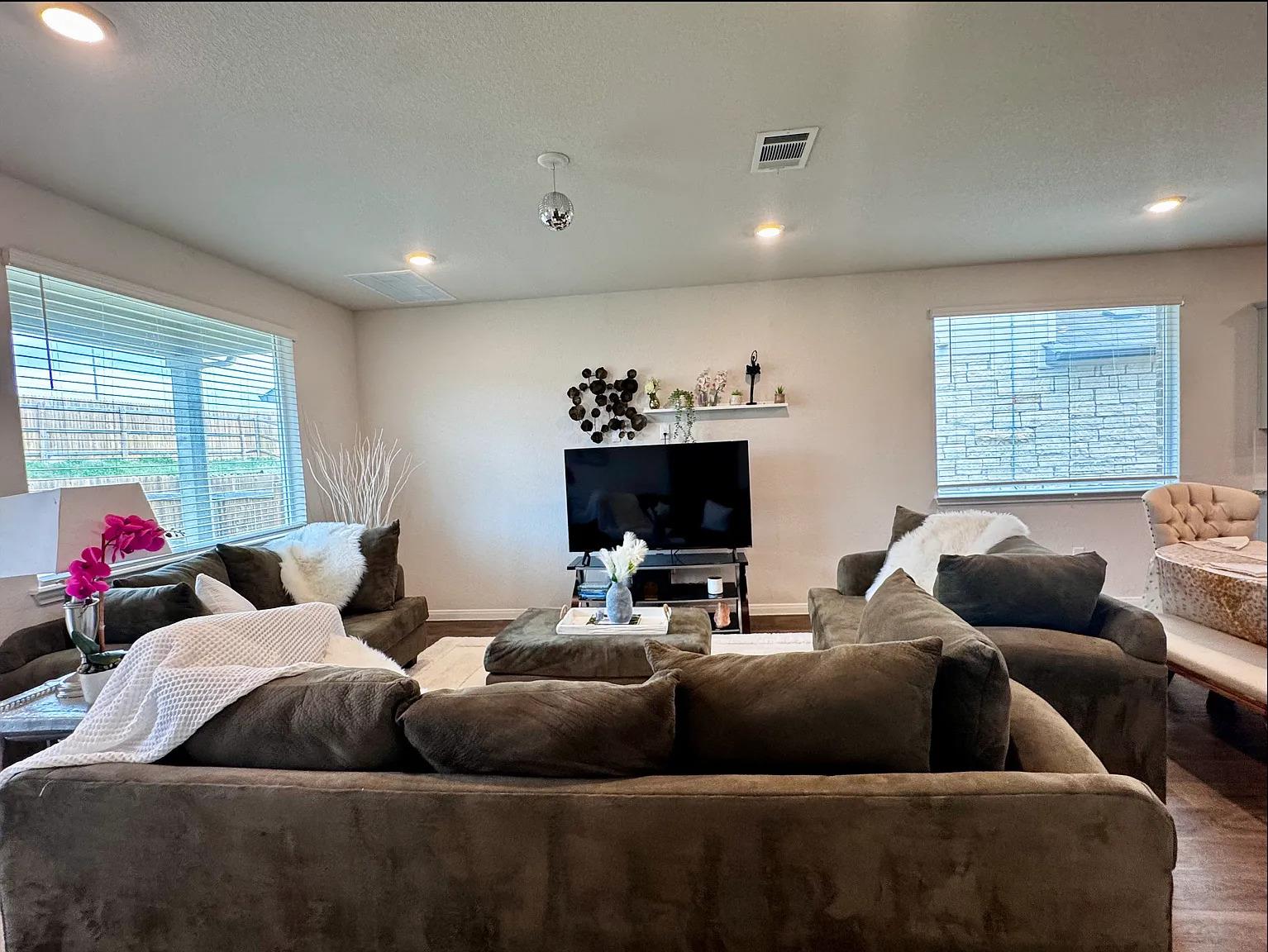 204 Brooklyn Dr, Georgetown, TX 78626