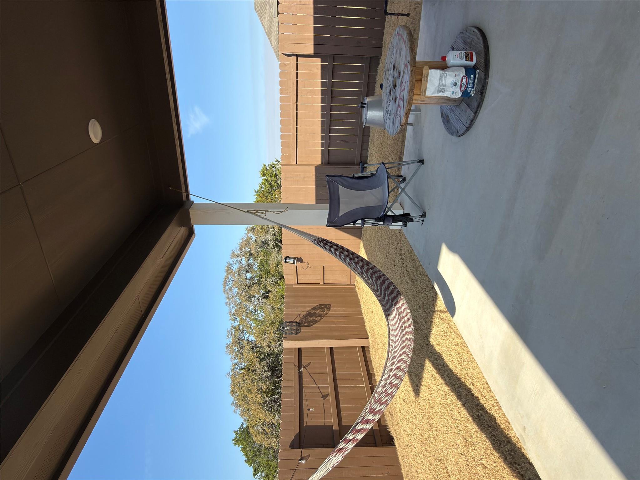109 High Valley Dr, Liberty Hill, TX 78642