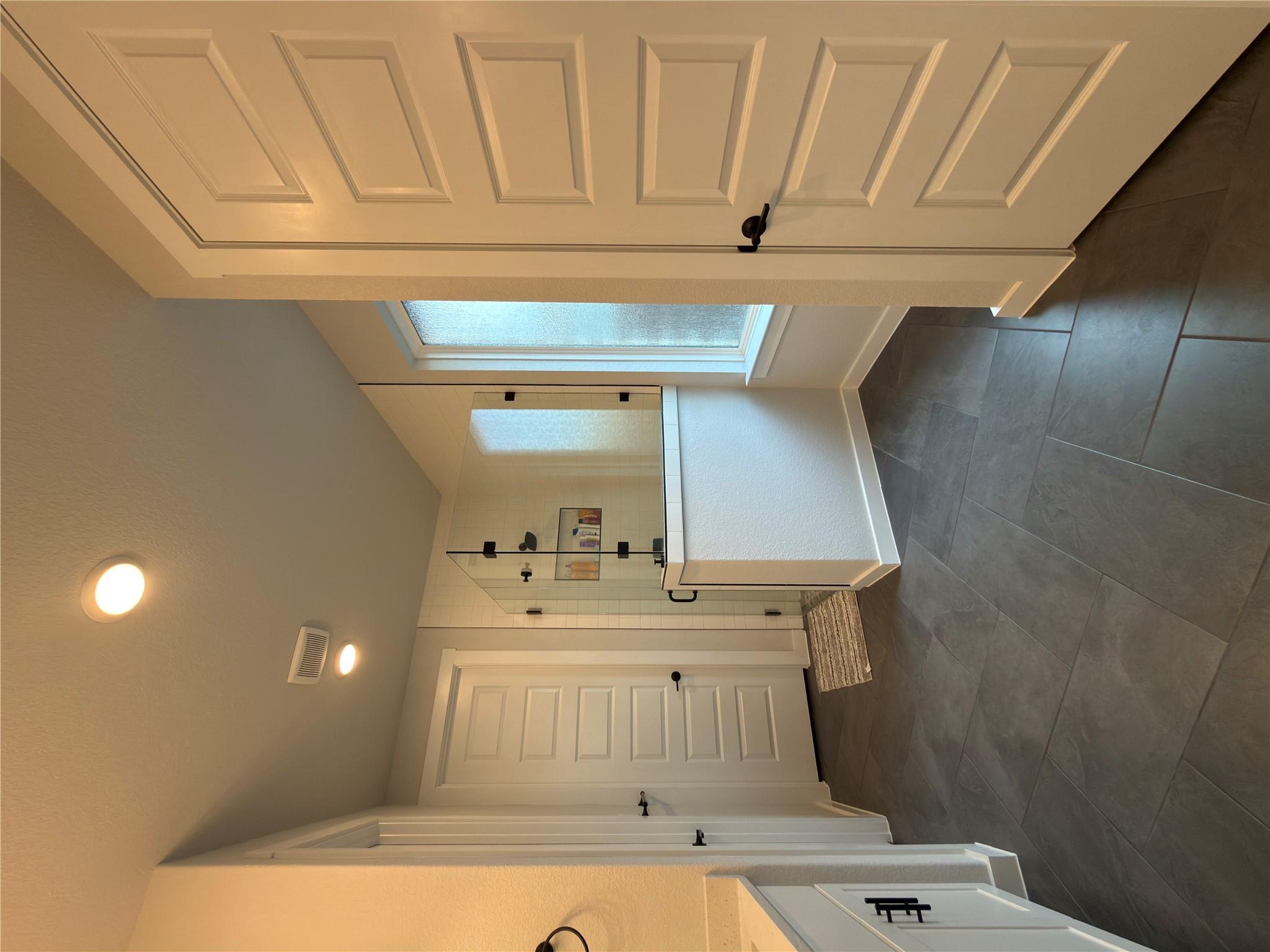 109 High Valley Dr, Liberty Hill, TX 78642