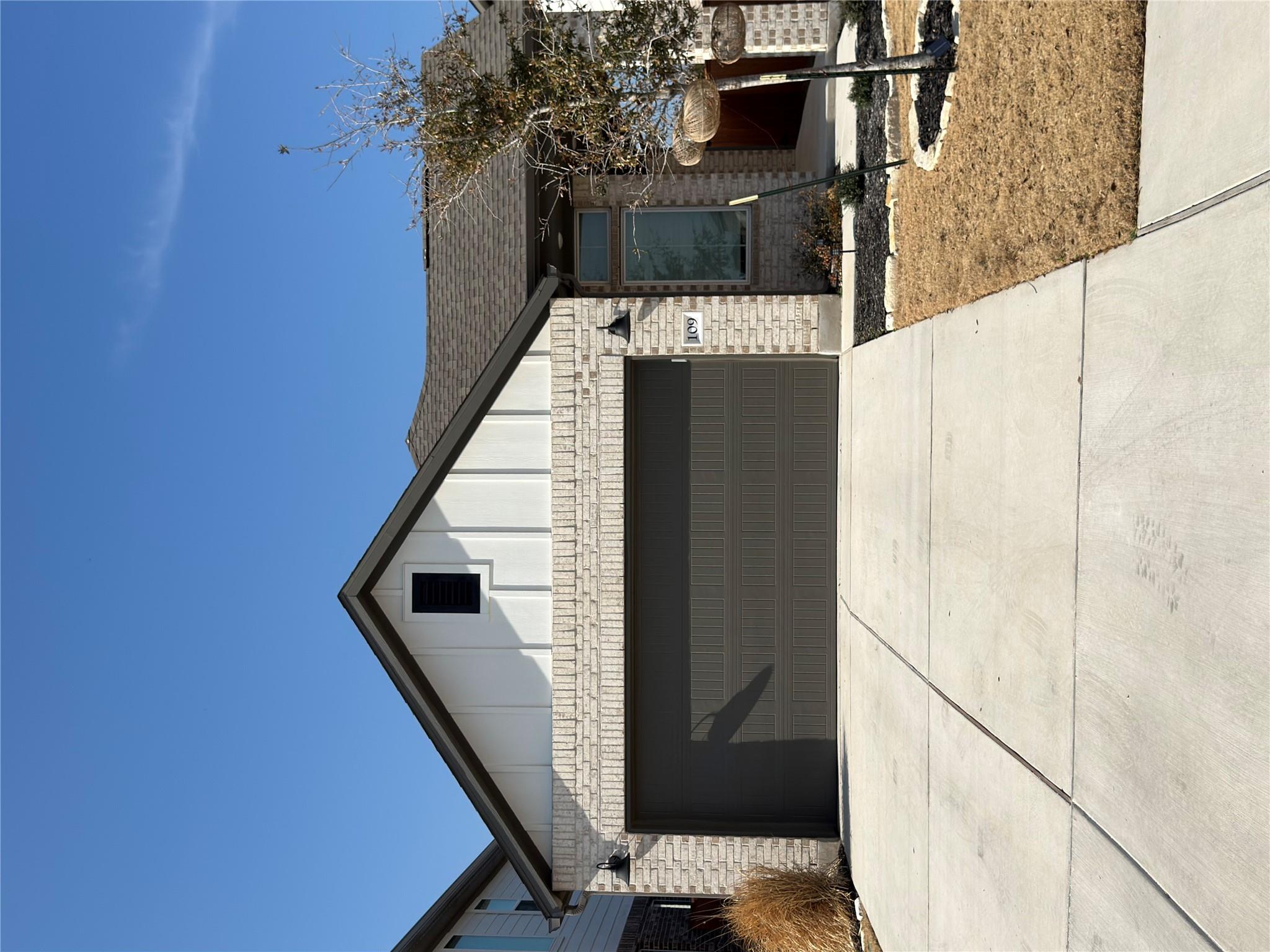 109 High Valley Dr, Liberty Hill, TX 78642