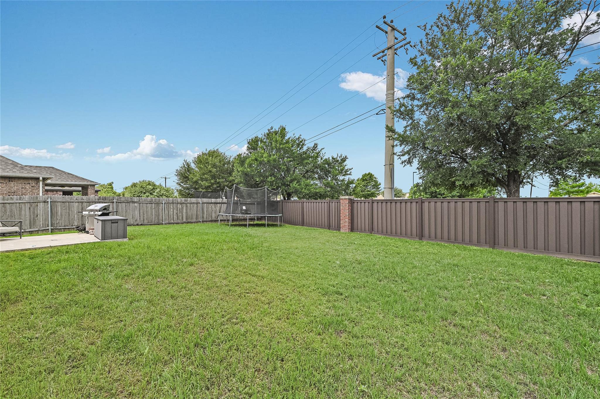 1008 Estes Park, Taylor, TX 76574
