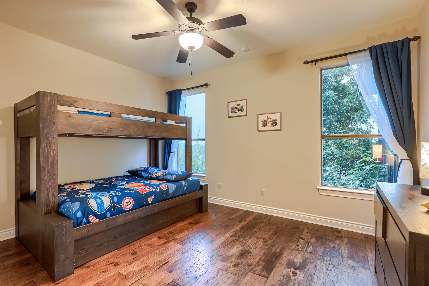 226 Hudson Ln, Dripping Springs, TX 78620