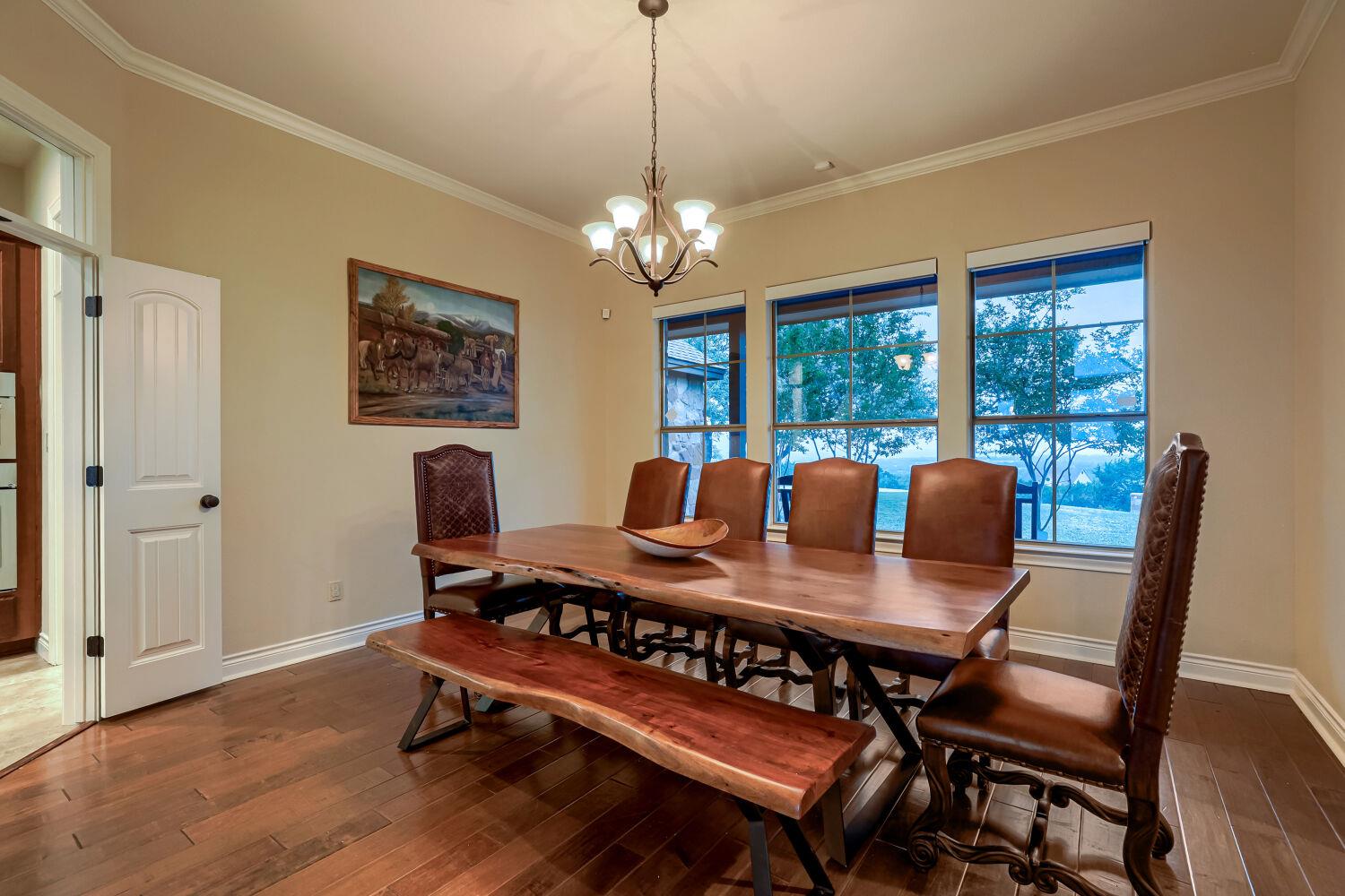 226 Hudson Ln, Dripping Springs, TX 78620