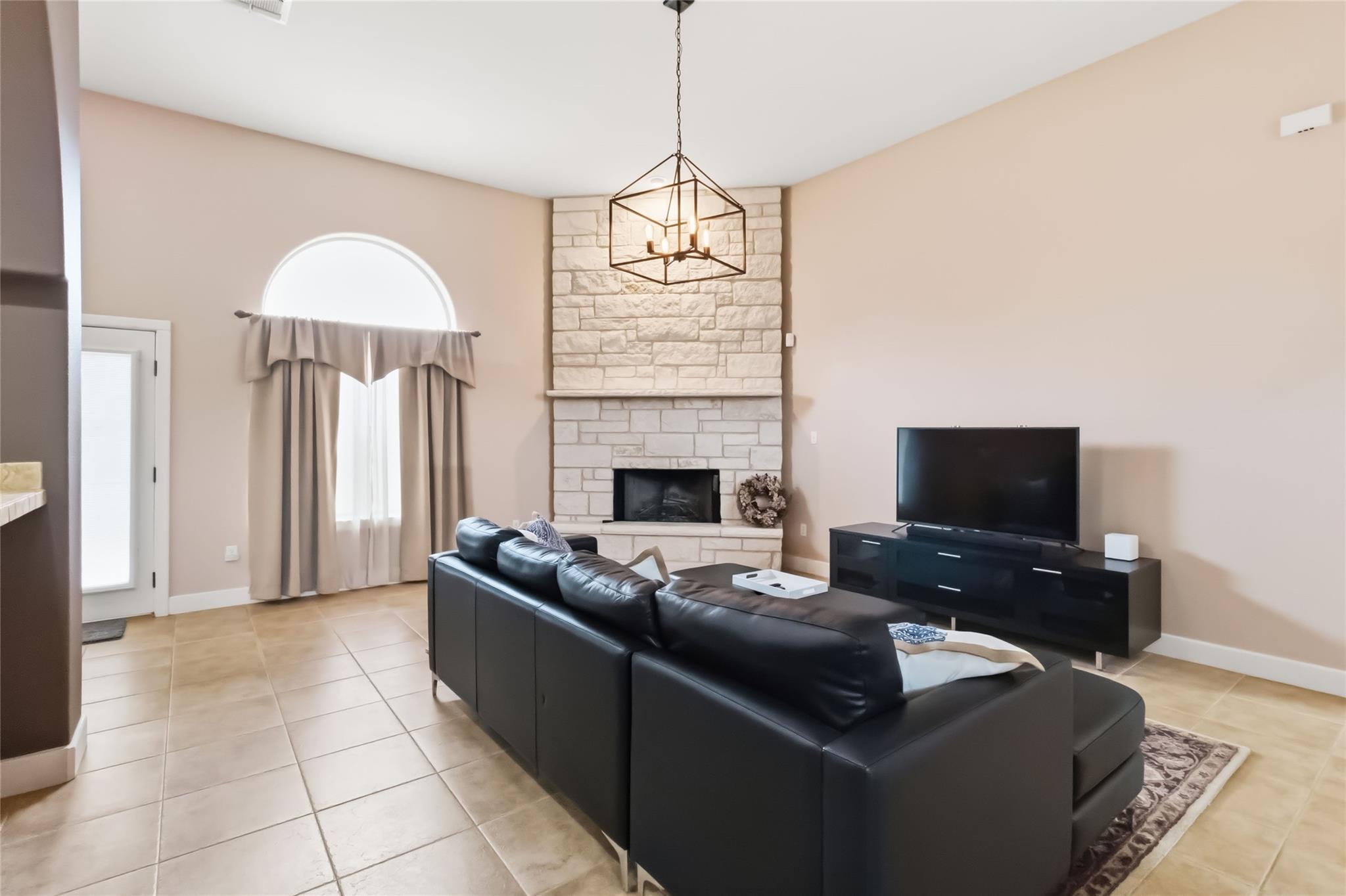 116 Puna Ln, Bastrop, TX 78602