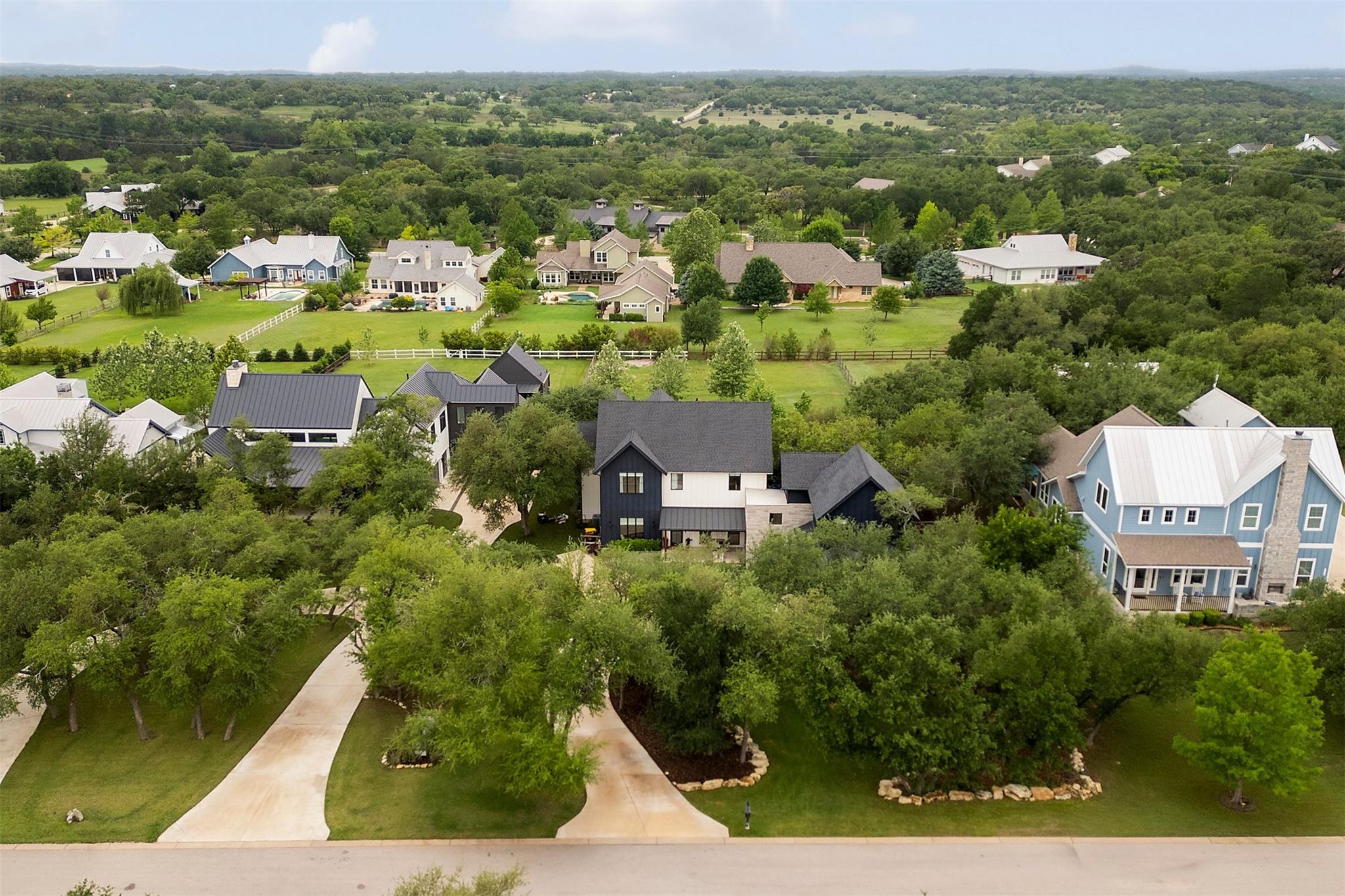251 Victorian Gable Dr, Driftwood, TX 78619