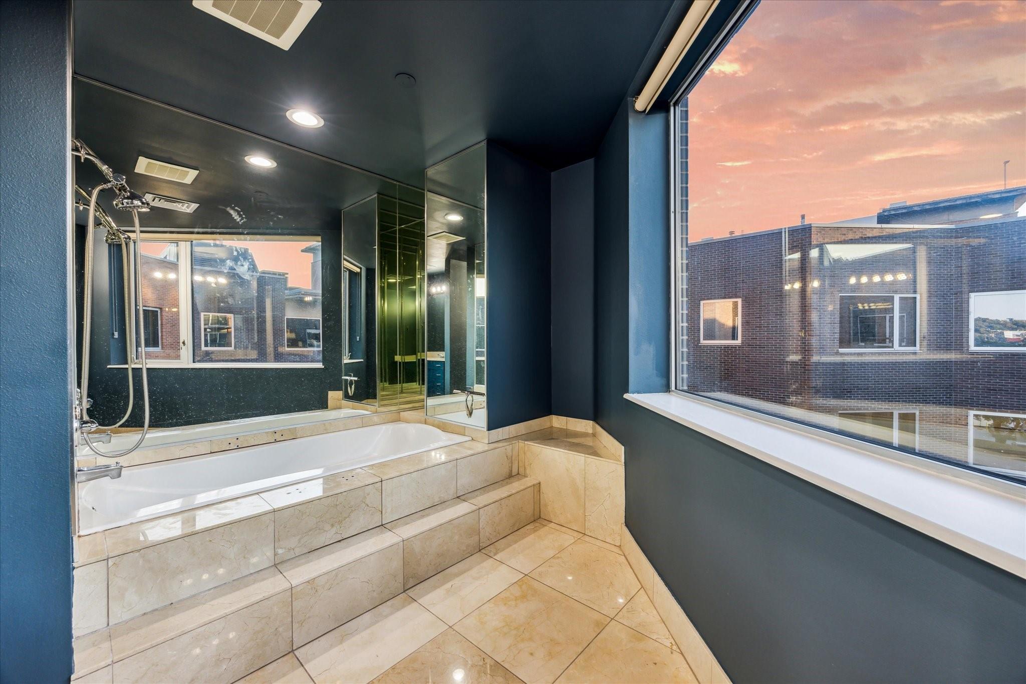 901 W 9th St # 401A, Austin, TX 78703