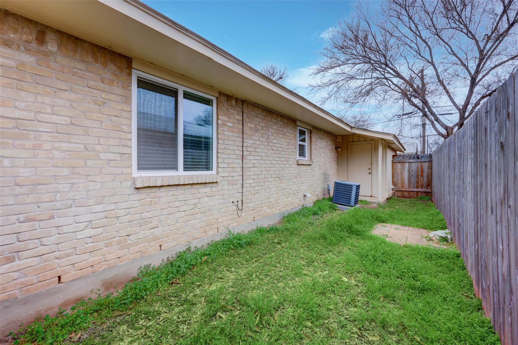 2701 ST EDWARDS Cres # A, Austin, TX 78704