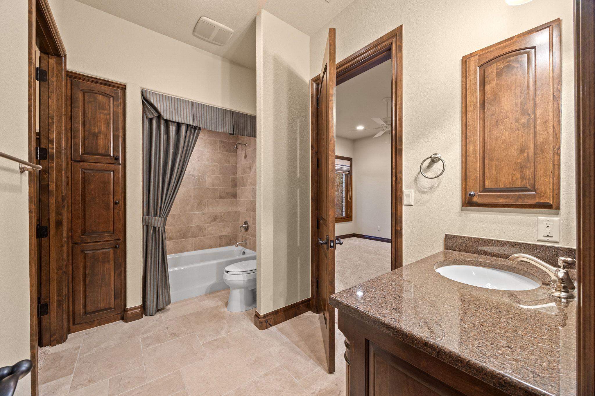 3809 Verano Dr, Austin, TX 78735