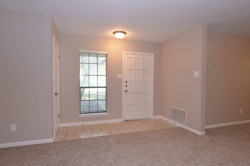203 County Glen St, Leander, TX 78641