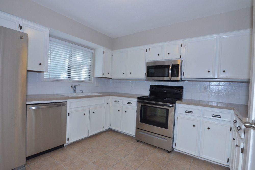 203 County Glen St, Leander, TX 78641