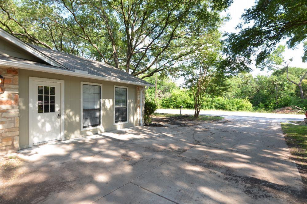 203 County Glen St, Leander, TX 78641