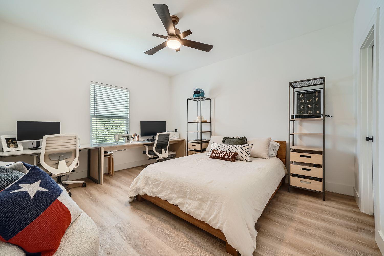 6915 Carver Ave # 1, Austin, TX 78752