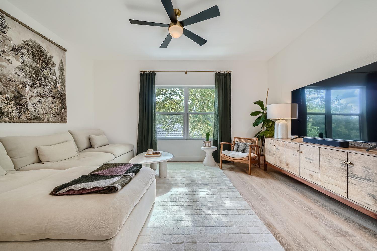 6915 Carver Ave # 1, Austin, TX 78752